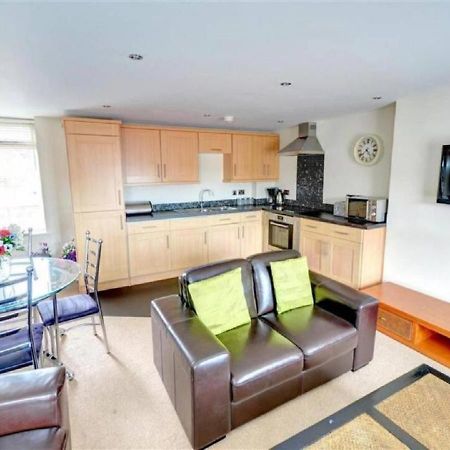 Kittiwake-Top Floor Sea View Apartment Two Bedrooms Scarborough Exteriör bild